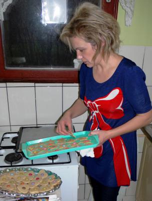 Kezek, szívek, szeretet, ünnep
